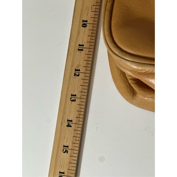 El Portal Tan Leather Bag/Lap Top Holder - Picture 12 of 13